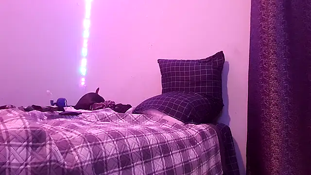 cheekyboyx 现场XXX聊天