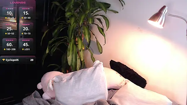 Mia_Volkova_ Adlı Modelin Canlı XXX Sohbeti