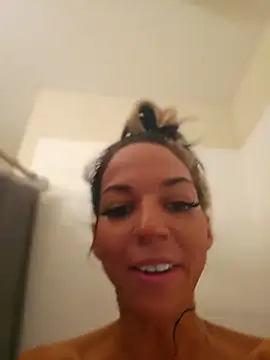 lil_jiggly's Live XXX Chat