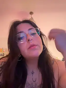 Mizztikaa's Live XXX Chat