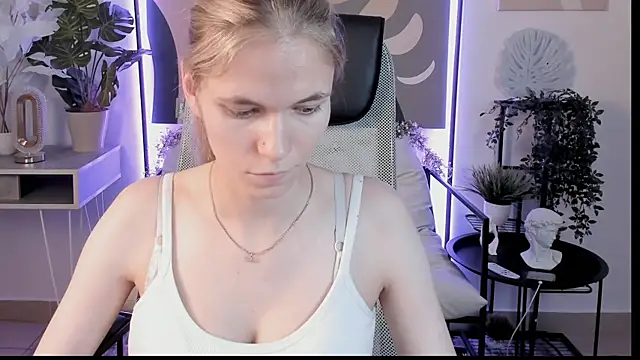 effyfetcher's Live XXX Chat