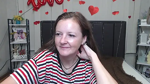 MeganPirs' Live XXX Chat