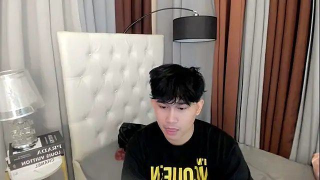 davincihugecock's Live XXX Chat