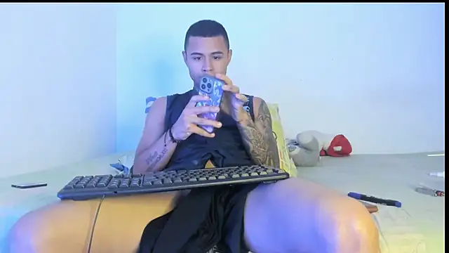 _Logan_Colton_ Chat XXX in diretta