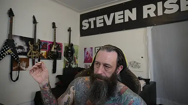 XXX chat uživo modela StevenRiseNYC