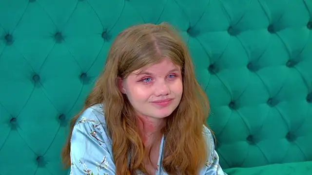 ChloeHalses Chat XXX in diretta