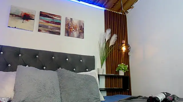 nikkystorm1_n Live XXX chat