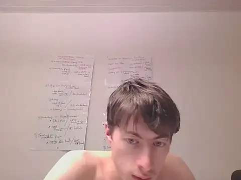 Chatroom XXX en direct de VelvetRagottiOG