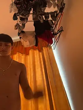 Lander_Cruz – Naživo XXX chat