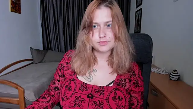 NoraLiin XXX чат на живо