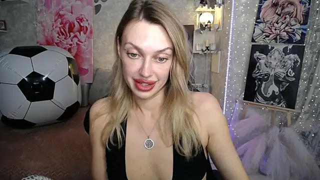 NickyAdamidi Chat XXX live