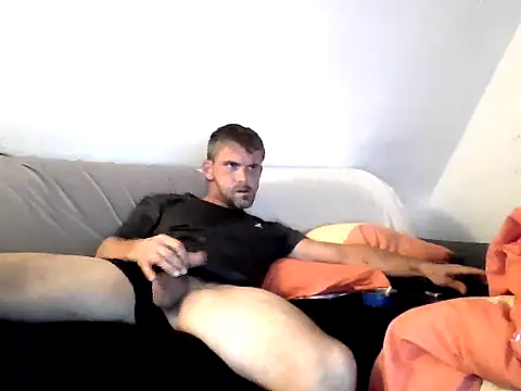 Cambitchboy Adlı Modelin Canlı XXX Sohbeti