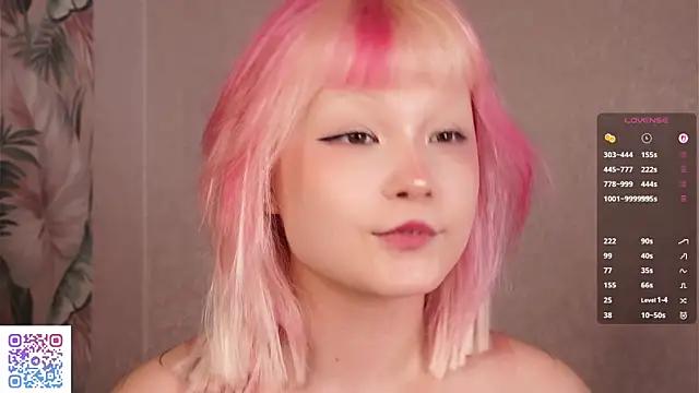 EstrellaDurstのライブXXXチャット
