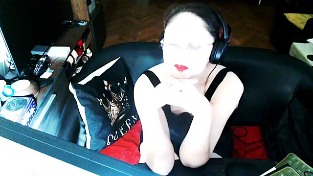 XXX chat uživo modela Imperatriza