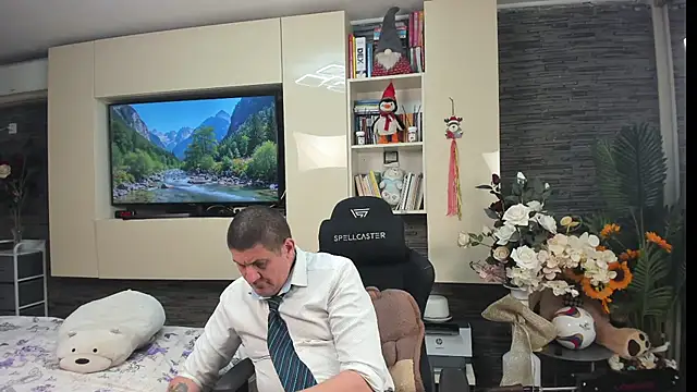 SpartacusDaddy48 Adlı Modelin Canlı XXX Sohbeti