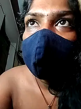 Tamil_Kavitha 即時 XXX 聊天