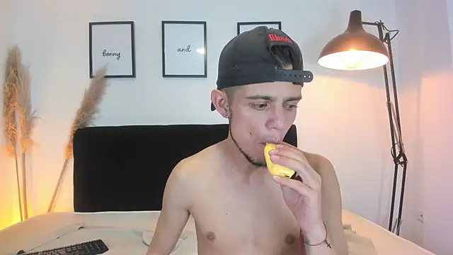 Chat XXX en directo de Bonny_and_carrot