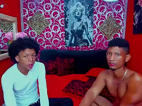 PEINBOYS' Live XXX Chat