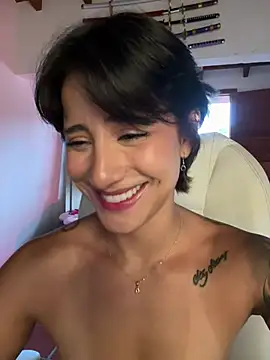 Ale_Lewis Chat XXX live