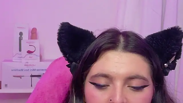 دردشة Sachi_Meow الجنسية المباشرة