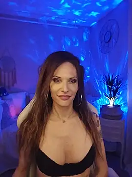 Chat +18 de Luna_Kitanna ao vivo