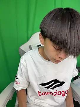 XXX chat uživo modela DD-101