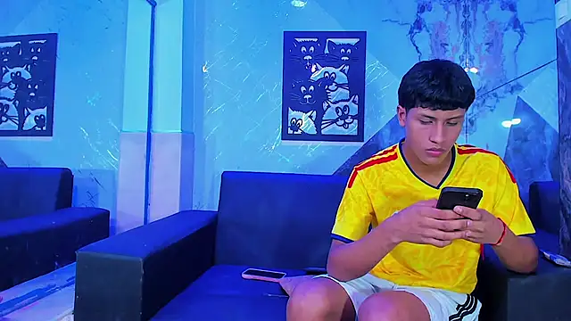 Chat XXX ao vivo de EMILIANO_BLESS