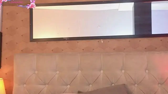 XXX chat uživo modela Isabella_cherry69