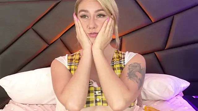 MaryDeniro live XXX chat