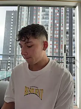 OLIVER_K – Naživo XXX chat