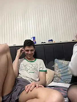 lovburger Adlı Modelin Canlı XXX Sohbeti