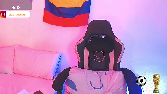 צ'אט XXX בשידור חי של alaia_sweetxxx