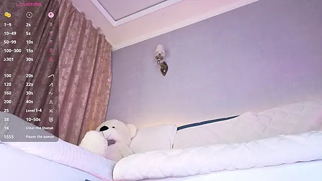 XXX chat uživo modela Ellijoys