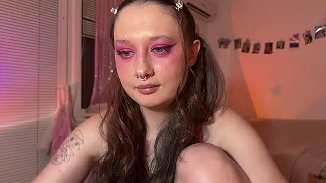 צ'אט XXX בשידור חי של Jenny_darling_love