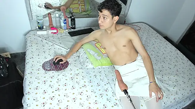 Benjamin_Buster Live XXX-Chat