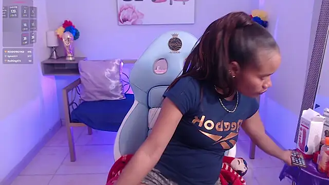 צ'אט XXX בשידור חי של ingrid03_taffur