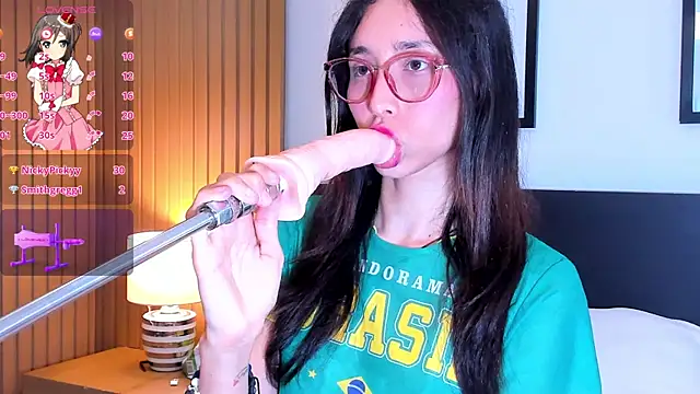 צ'אט XXX בשידור חי של doll_bella_