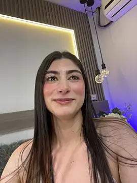 Živý XXX chat evelyn_hills