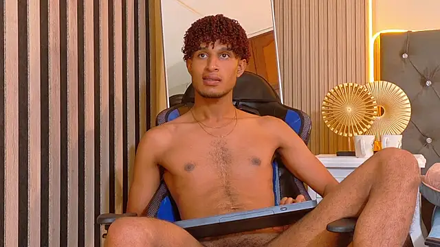 Alex_Bloom Adlı Modelin Web Kamerası Şovu