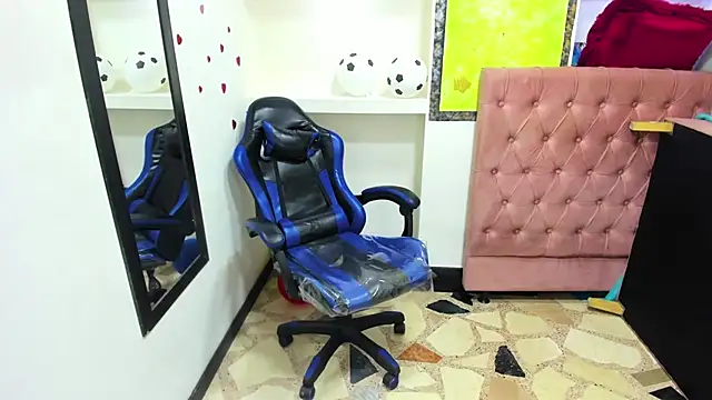 Czat XXX na żywo – miaa_scott7