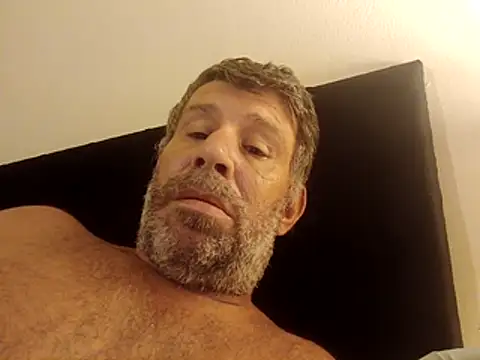 stud2512 Chat XXX in diretta