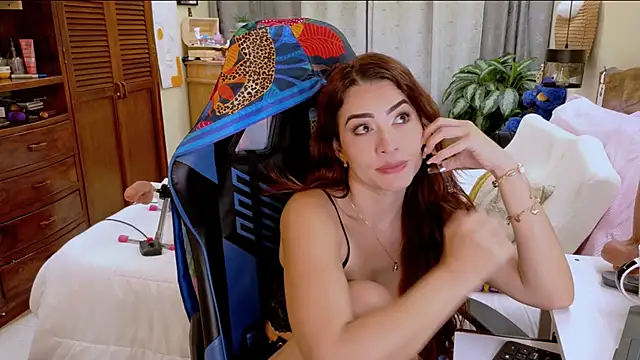 Abrilqueen – Naživo XXX chat