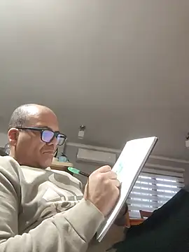 Guapo007sexy Chat XXX in diretta
