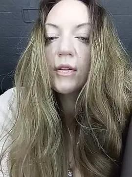 KattyLuuu's Live XXX Chat