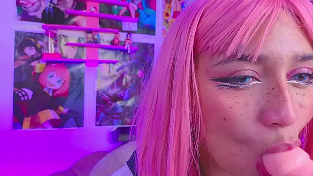 kitty_niki লাইভ XXX চ্যাট