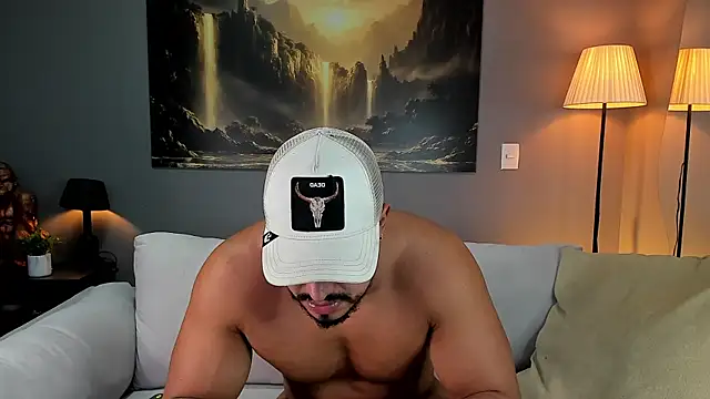 ApoloMakris' Live XXX Chat