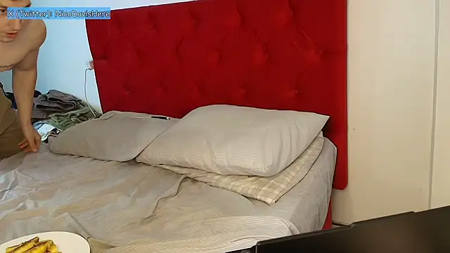 NicoDavisOfficial Chat XXX in diretta