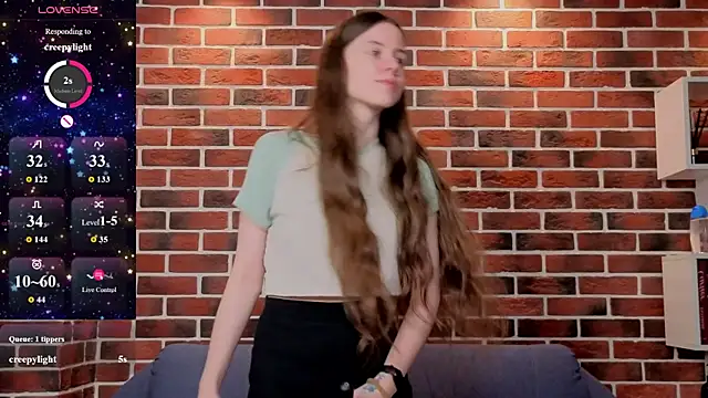 MyrtaMcclaney Chat XXX in diretta