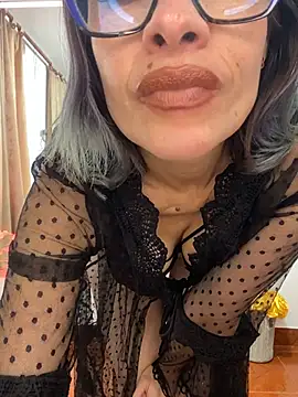 Goddess-Love- Adlı Modelin Canlı XXX Sohbeti