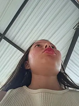 Khelmi Live XXX Chat